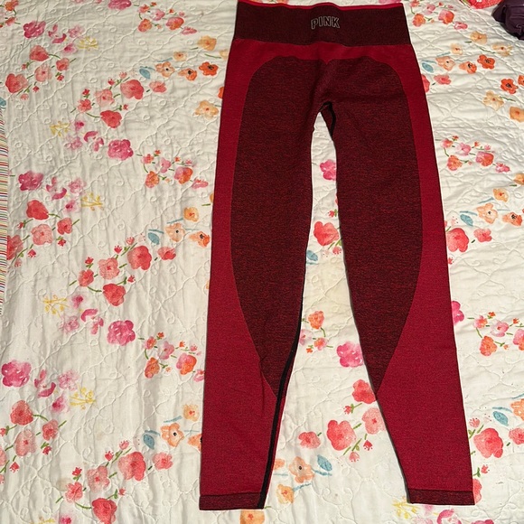 PINK by Victoria’s Secret red leggings - Picture 1 of 2